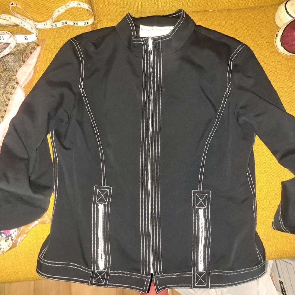 Doncaster Structured Black w/White Contrast Stitching Zip up Jacket Size 6
